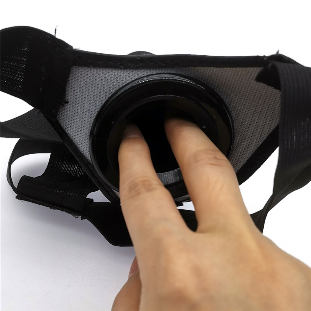 Dương vật giả silicon mềm dây đeo rỗng ruột kích thích les