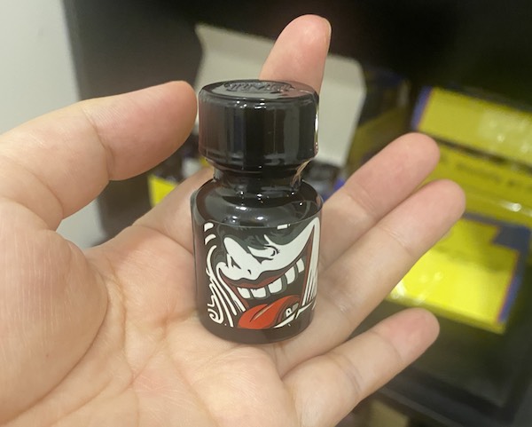 Popper Glow Job Black Đen 10ml chính hãng Mỹ usa dành cho top bot gay sex Popper Glow Job Black Đen 10ml chính hãng Mỹ usa dành cho top bot gay sex