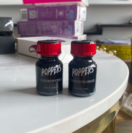 Popper Faster Deeper Stronger Black Label 10ml dành cho Top Bot chính hãng PWD Mỹ Popper Faster Deeper Stronger Black Label 10ml dành cho Top Bot chính hãng PWD Mỹ
