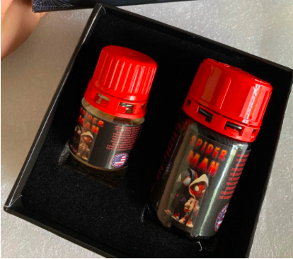 Popper spiderman dòng popper phổ biến trên thị trường giúp các bạn dễ dàng hưng phấn hơn và cảm thấy kích thích mãnh liệt khi sử dụng Ưu điểm của Popper spiderman Popper spiderman có tác dụng nhanh giúp các bạn thấy hưng phấn hơn khi quan hệ và sẽ giúp các bạn giảm đau đồng thời tăng thêm thời gian quan hệ làm cuộc yêu trở nên trọn vẹn Hướng dẫn sử dụng Popper spiderman dùng 1 tay che 1 bên mũi 1 bên còn lại hít 1 hơi nhẹ và làm tương tự với bên còn lại đối với những người mới dùng thì không nên hít quá mạnh tránh gây choáng do chưa quen với Popper Iron Horse 30ml nếu dùng sản phẩm mà bị choáng thì có thể nghỉ một tí sẽ hết không phải là tác dụng phụ trong quá trình sử dụng popper ên kết hợp vs gel bôi trơn hoặc bao cao su để tăng thêm khoái cảm Popper spiderman dòng popper phổ biến trên thị trường giúp các bạn dễ dàng hưng phấn hơn và cảm thấy kích thích mãnh liệt khi sử dụng Ưu điểm của Popper spiderman Popper spiderman có tác dụng nhanh giúp các bạn thấy hưng phấn hơn khi quan hệ và sẽ giúp các bạn giảm đau đồng thời tăng thêm thời gian quan hệ làm cuộc yêu trở nên trọn vẹn Hướng dẫn sử dụng Popper spiderman dùng 1 tay che 1 bên mũi 1 bên còn lại hít 1 hơi nhẹ và làm tương tự với bên còn lại đối với những người mới dùng thì không nên hít quá mạnh tránh gây choáng do chưa quen với Popper Iron Horse 30ml nếu dùng sản phẩm mà bị choáng thì có thể nghỉ một tí sẽ hết không phải là tác dụng phụ trong quá trình sử dụng popper ên kết hợp vs gel bôi trơn hoặc bao cao su để tăng thêm khoái cảm