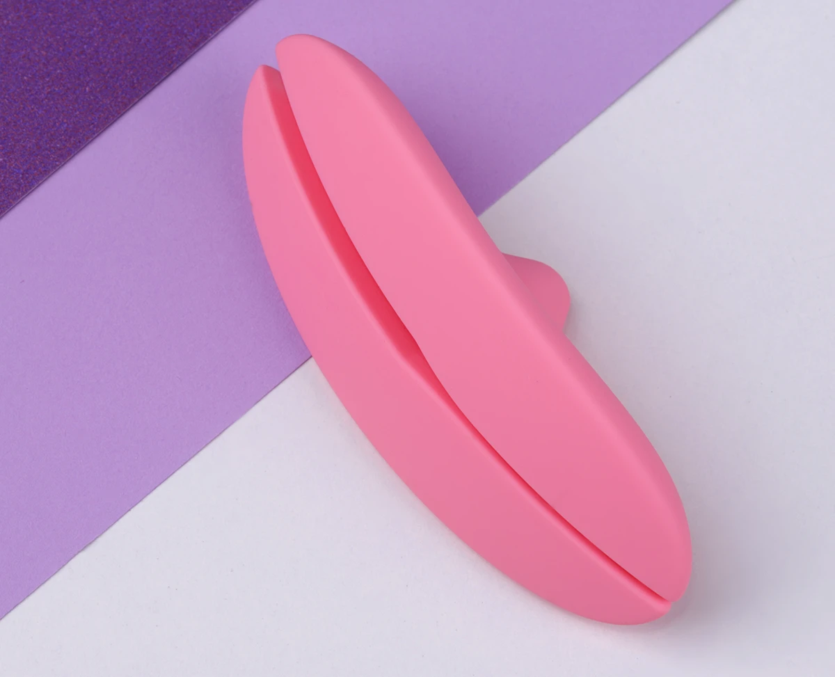 Bộ sản phẩm còn được trang bị một đế silicone rời