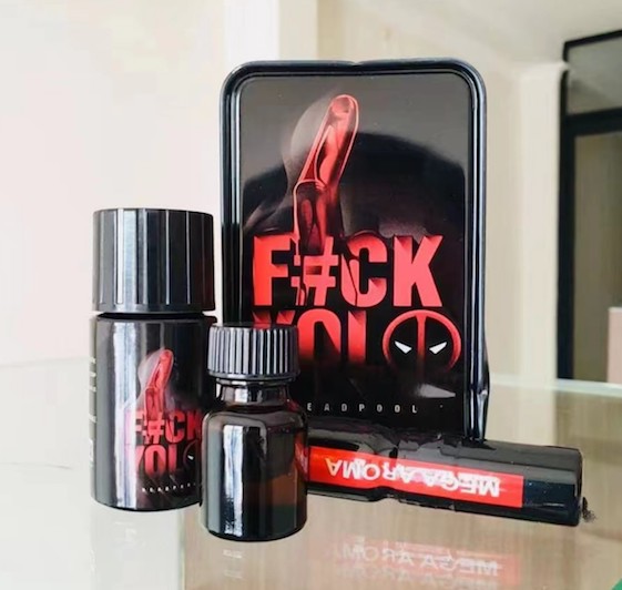 Cửa hàng bán Popper Fuck YoLo 50ml dành cho Top Bot combo hộp thiếc 40ml + 10ml cao cấp Cửa hàng bán Popper Fuck YoLo 50ml dành cho Top Bot combo hộp thiếc 40ml + 10ml cao cấp