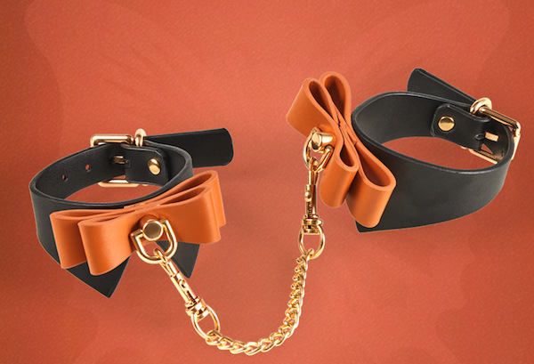 Bộ đồ chơi bạo dâm da Runyu mềm dễ uốn, khóa kim loại chống gỉ